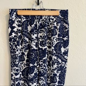 Intermix white blue paisley silk pants small